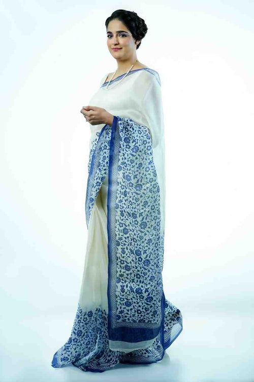 Greek pattern silk organza saree in soft tones_2
